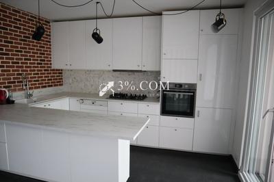 Maison - 137 m² - 6 pièces