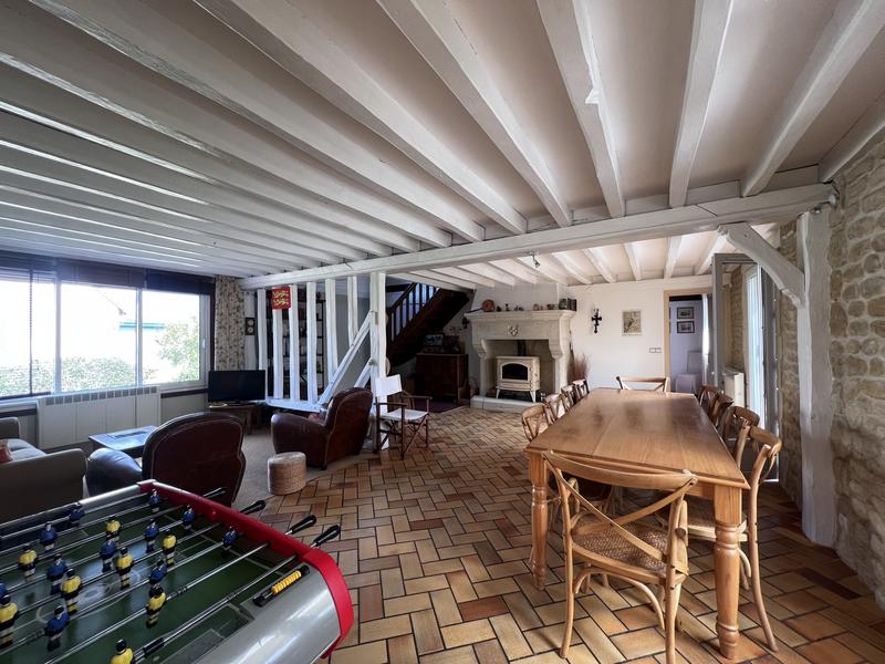 Maison traditionnelle - 144 m² - 7 pièces