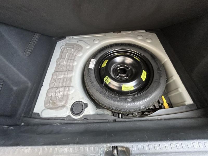 Citroën C4 II BlueHDi 120 s&amp;S Eat6 Millenium