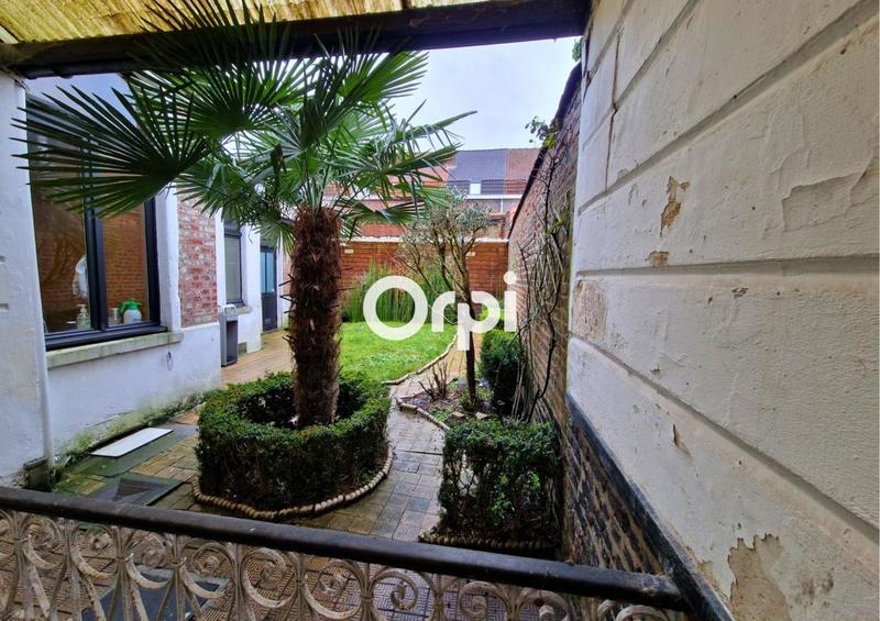 Immeuble - 180 m² - 10 pièces