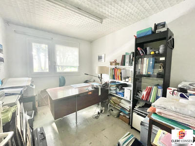 Bureau - 99 m²