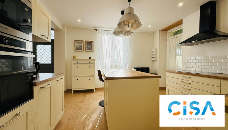 Maison - 144 m² - 6 pièces