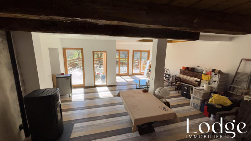 Maison - 206 m² - 6 pièces