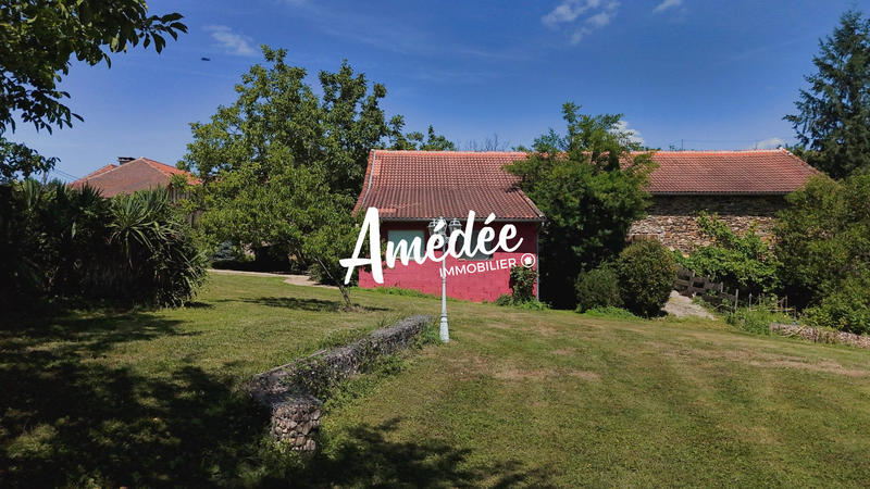 Maison traditionnelle - 195 m² - 9 pièces