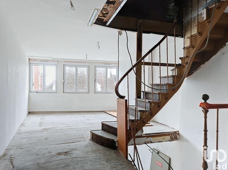 Local commercial - 1 700 m²