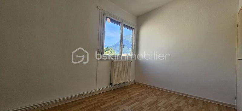 Maison jumelée - 84 m² - 4 pièces