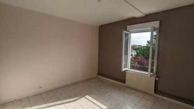 Maison traditionnelle - 206 m² - 8 pièces