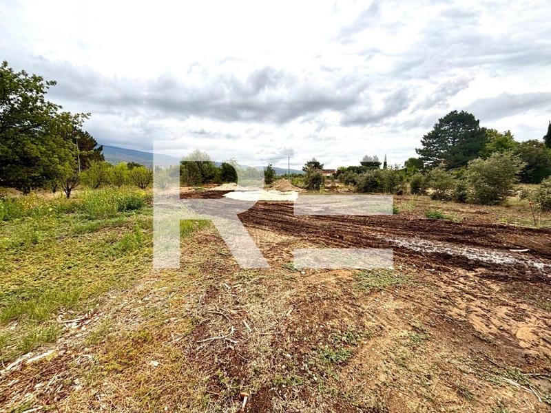 Terrain constructible - 725 m²