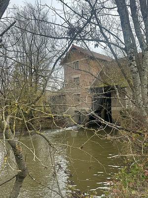 Moulin - 86 m² - 4 pièces