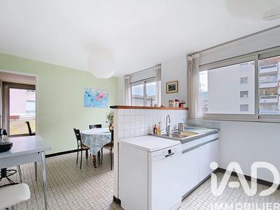 Appartement - 121 m² - 5 pièces