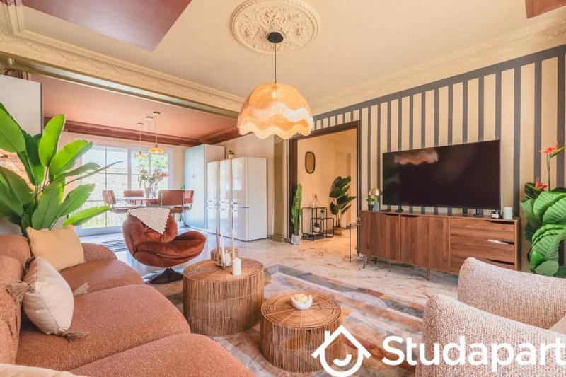 Chambre - 11 m² - 1 pièce