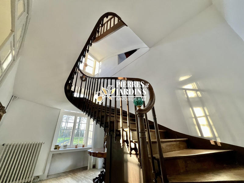 Château - 260 m² - 10 pièces