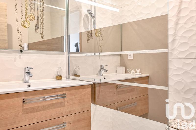 Appartement - 125 m² - 5 pièces