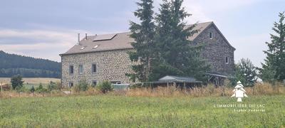 Maison - 376 m² - 11 pièces