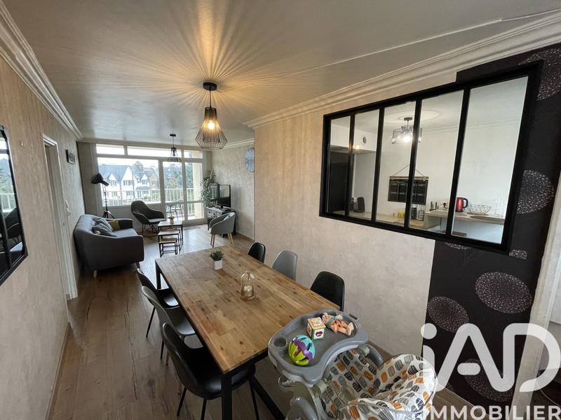 Appartement - 93 m² - 5 pièces