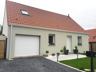 Maison - 90 m² - 4 pièces