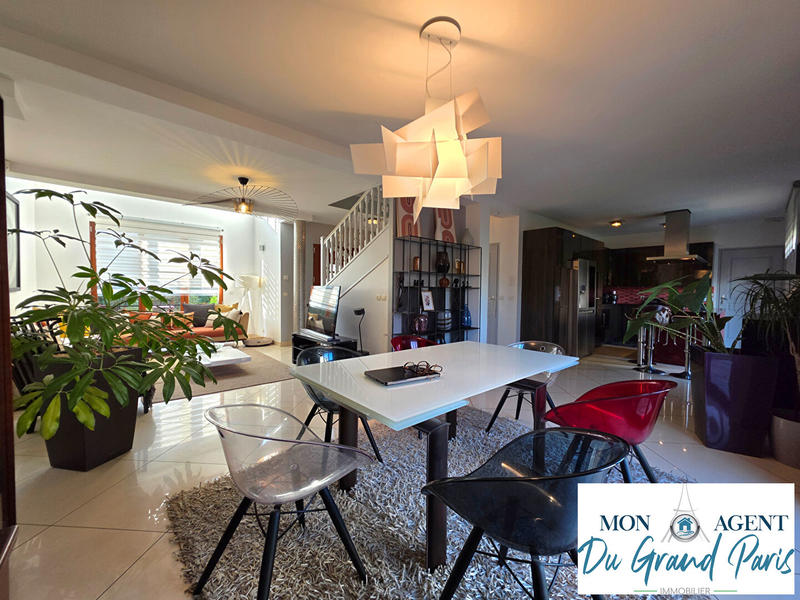 Maison - 175 m² - 7 pièces