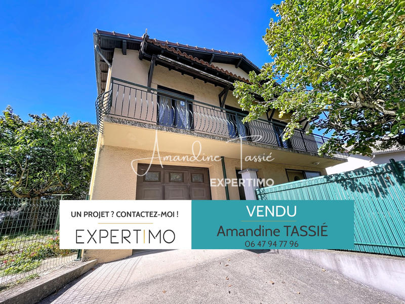 Maison - 93 m² - 5 pièces