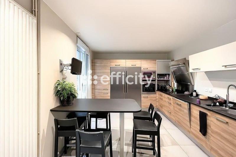 Maison - 175 m² - 5 pièces