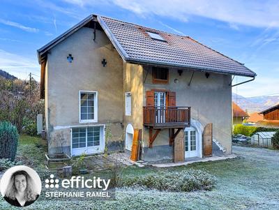 Maison - 110 m² - 6 pièces