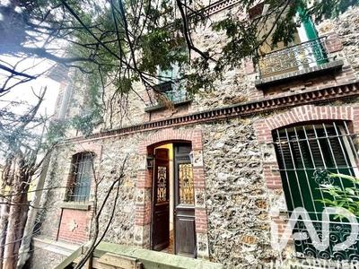 Maison - 288 m² - 12 pièces