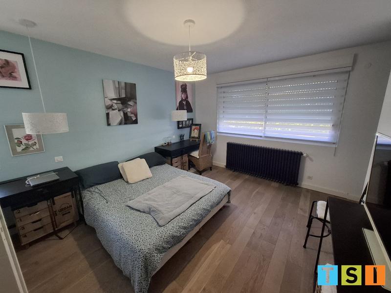 Maison - 263 m² - 8 pièces