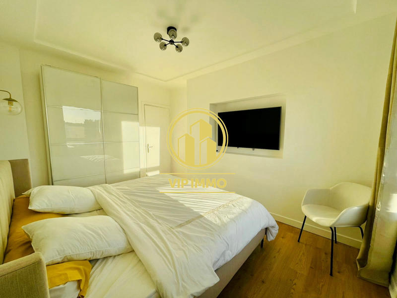 Appartement - 105 m² - 4 pièces