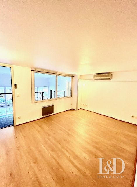 Duplex - 113 m² - 6 pièces