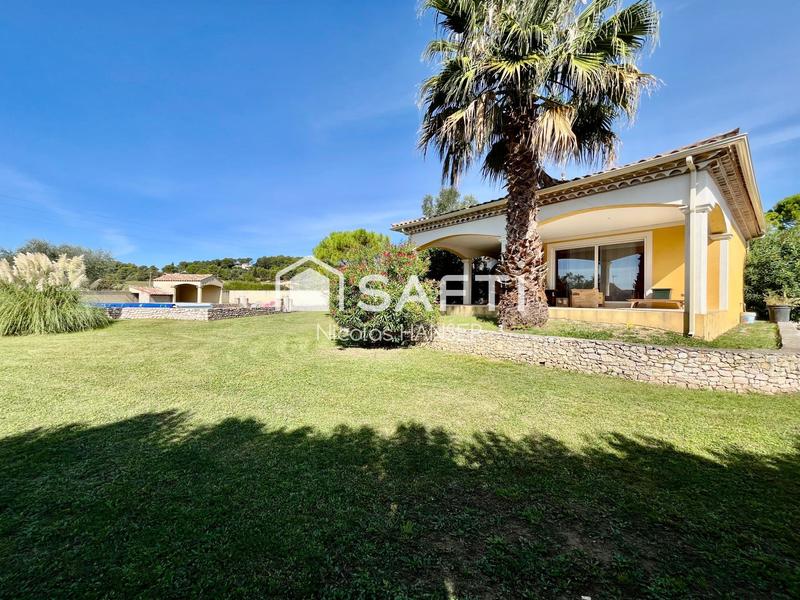 Maison - 241 m² - 9 pièces