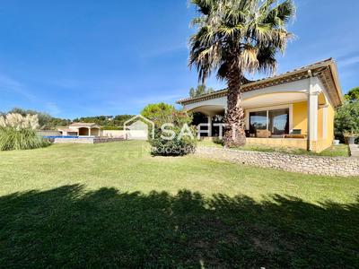 Maison - 241 m² - 9 pièces