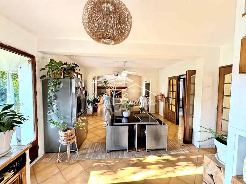 Maison - 140 m² - 5 pièces