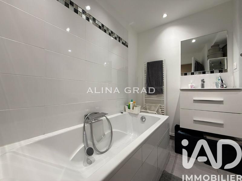 Appartement - 64 m² - 3 pièces