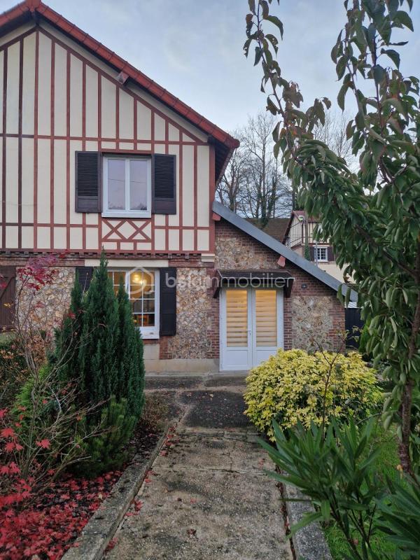 Maison jumelée - 88 m² - 4 pièces