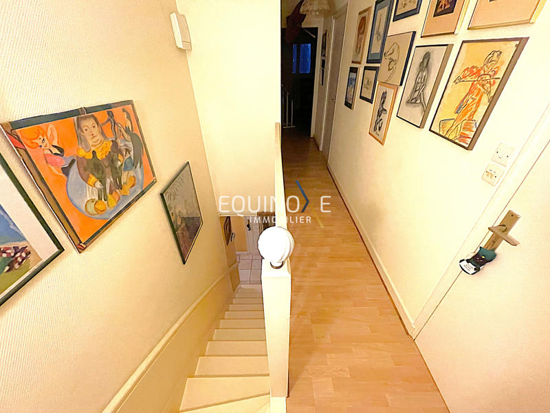 Villa - 171 m² - 9 pièces