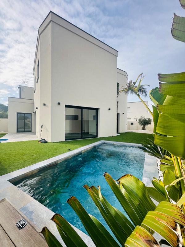 Maison - 103 m² - 6 pièces