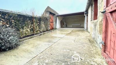 Maison de village - 95 m² - 5 pièces