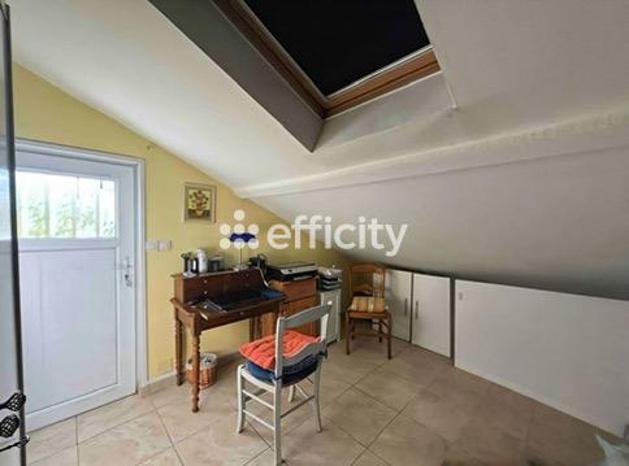 Maison - 89 m² - 5 pièces