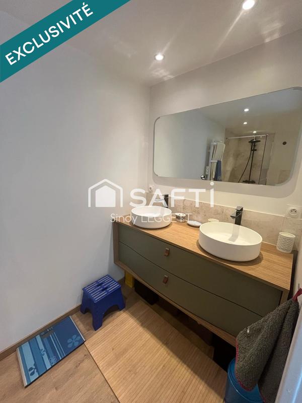 Maison - 201 m² - 7 pièces