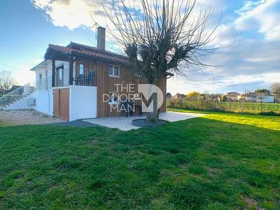 Maison traditionnelle - 105 m² - 4 pièces