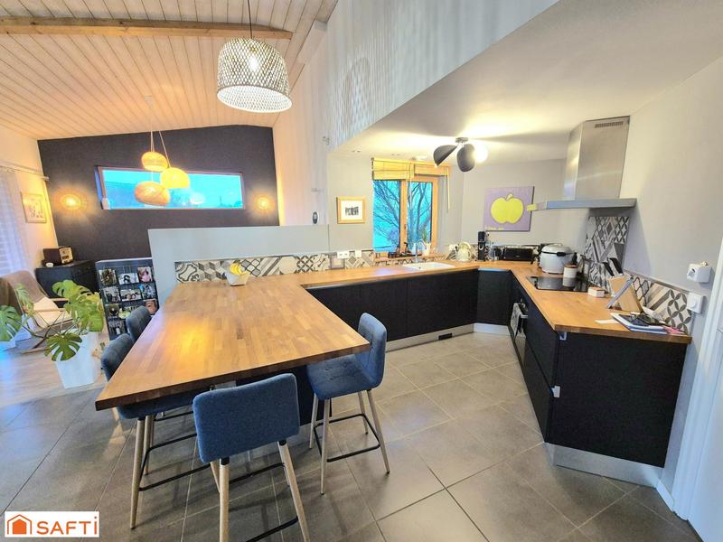 Maison - 129 m² - 6 pièces