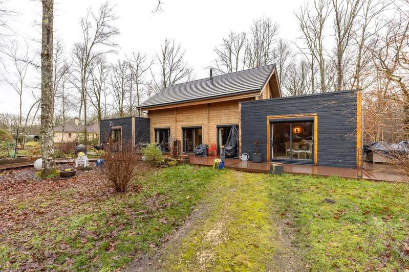 Maison - 158 m² - 5 pièces