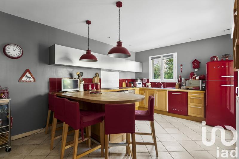 Maison - 198 m² - 7 pièces