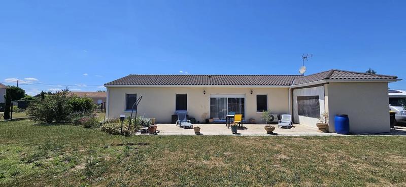 Maison - 99 m² - 4 pièces