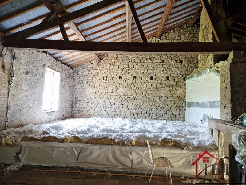 Maison de village - 85 m² - 2 pièces