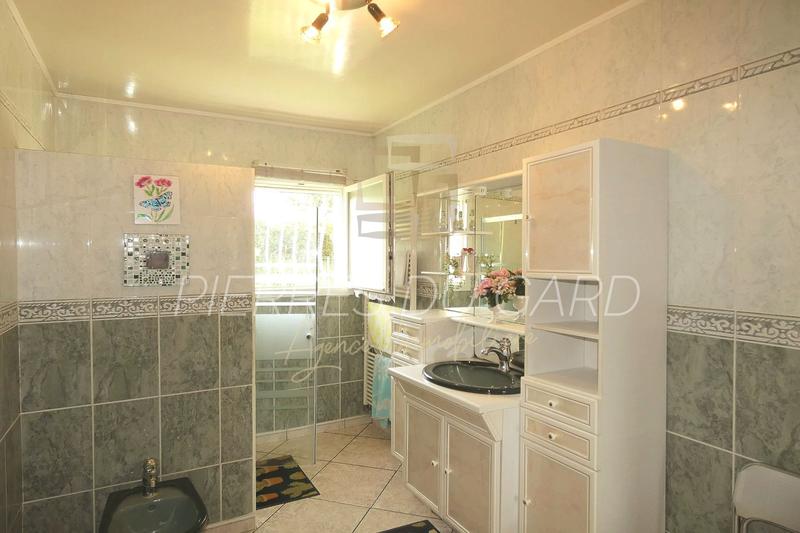 Villa - 125 m² - 5 pièces