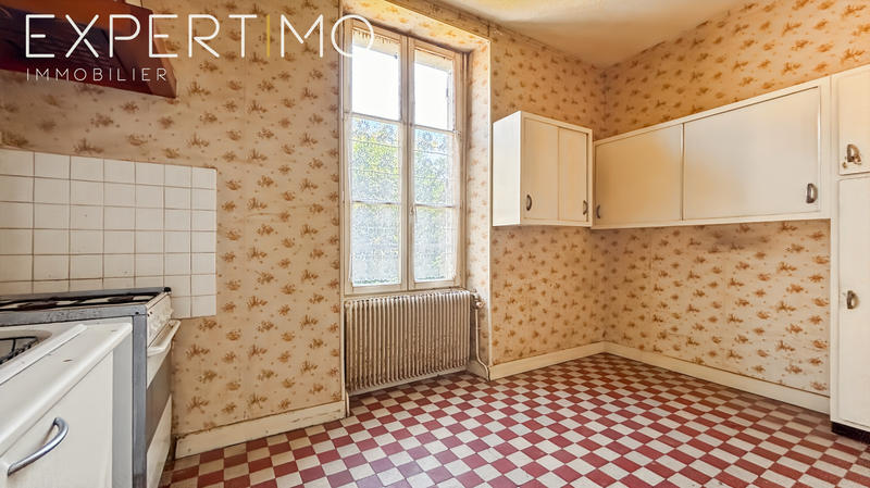 Maison - 91 m² - 7 pièces