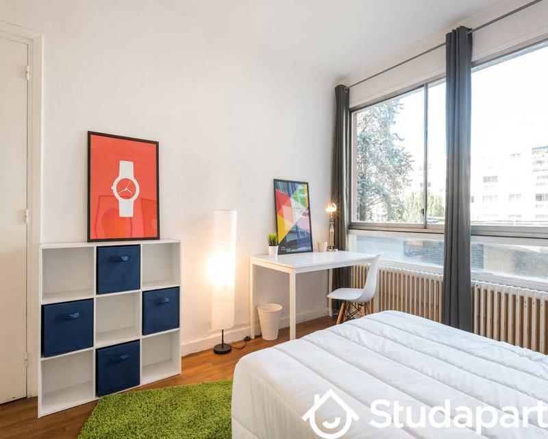 Chambre - 70 m² - 1 pièce