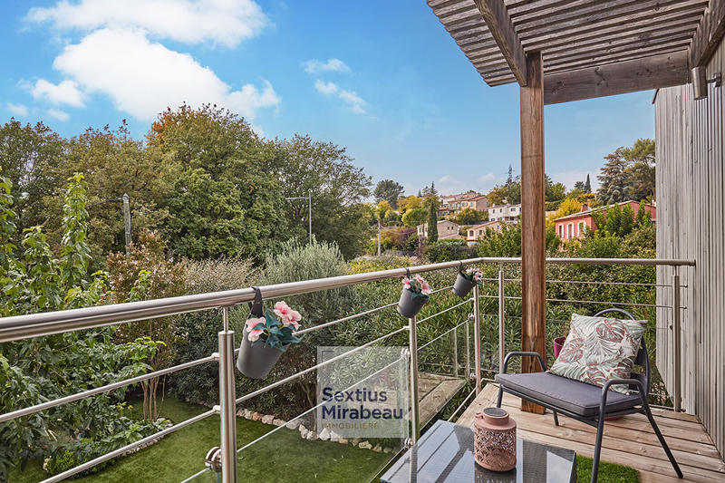 Maison - 200 m² - 6 pièces