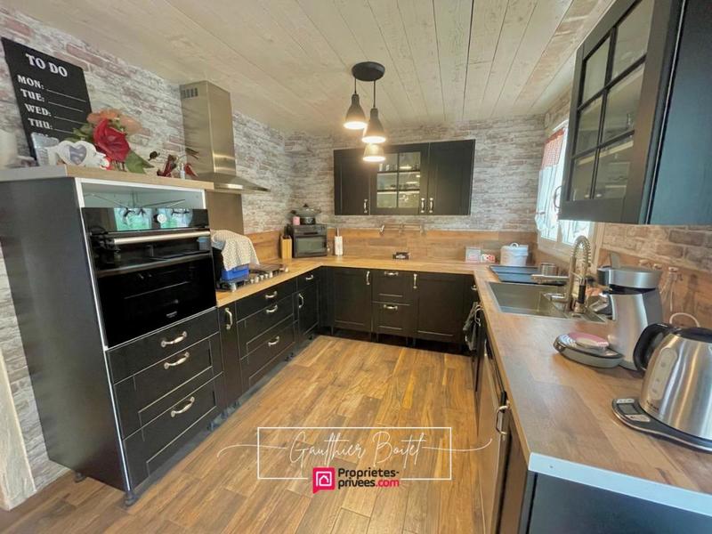 Maison - 142 m² - 7 pièces