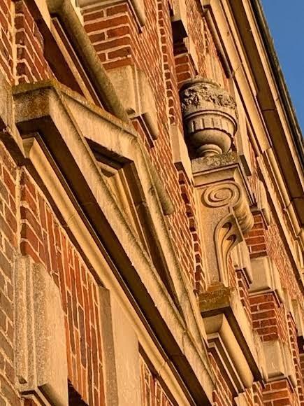 Manoir - 1 300 m² - 35 pièces